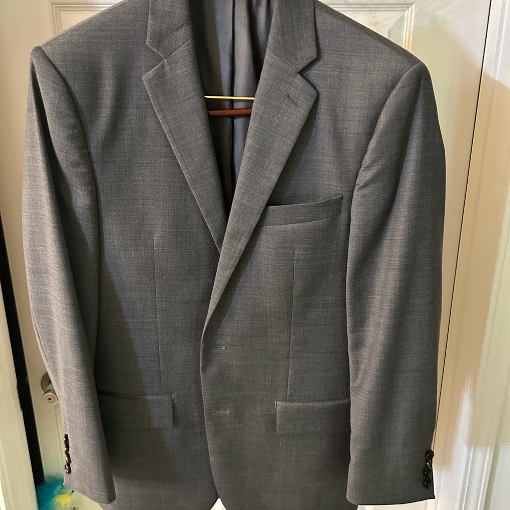 Men's Gray suit